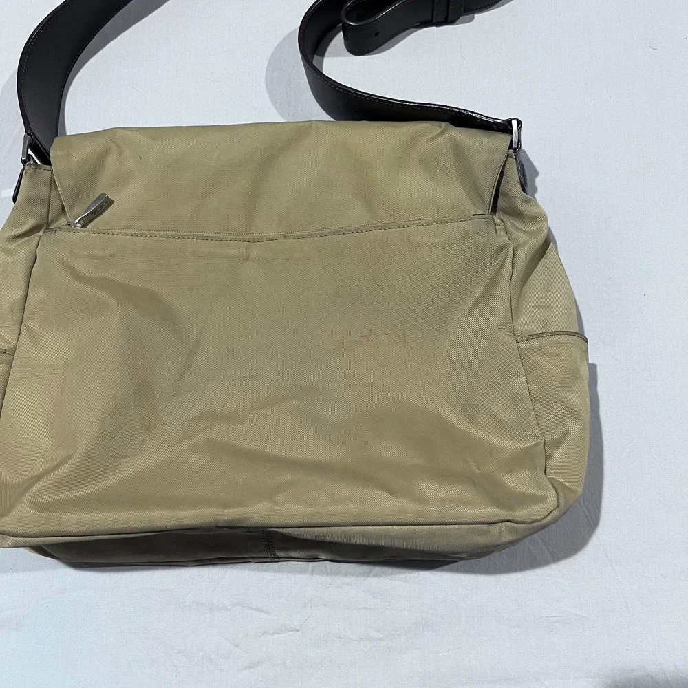 Vintage Tumi Womens Beige Crossbody Shoulder Messanger Bag Purse Leather Trim